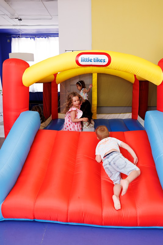 first birthday party ideas bouncy house