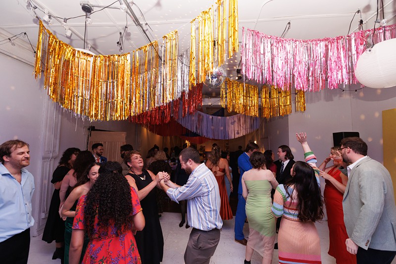 wedding guest dance at le loft a chicago venue