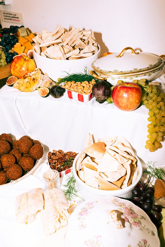 catered food for a wedding in chicago at le loft