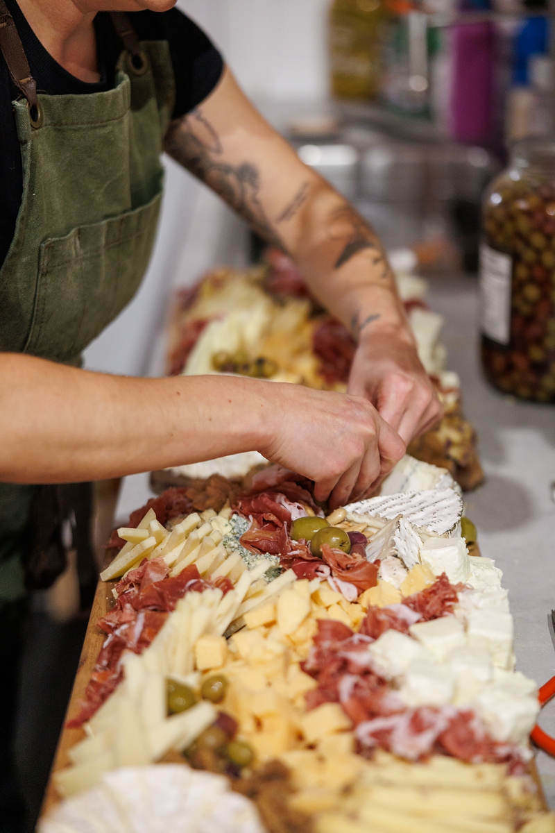 chicago caterer prepares charcueterie