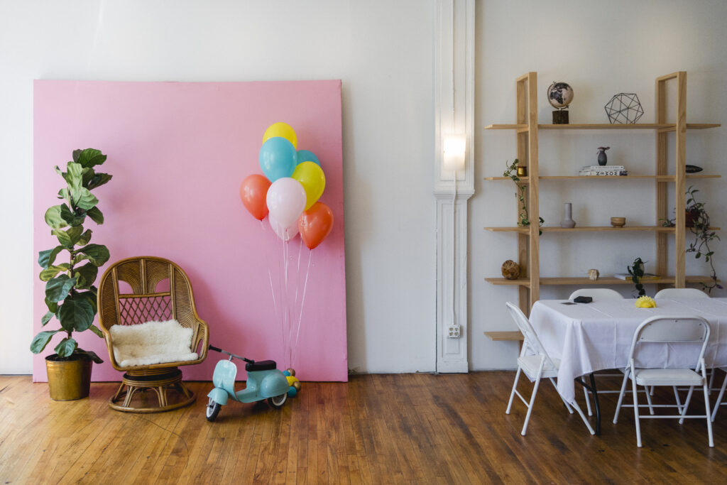 brunch tables with a simple photo moment
